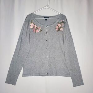 Karen Scott Light Gray Cardigan with Pink Floral Embroidery